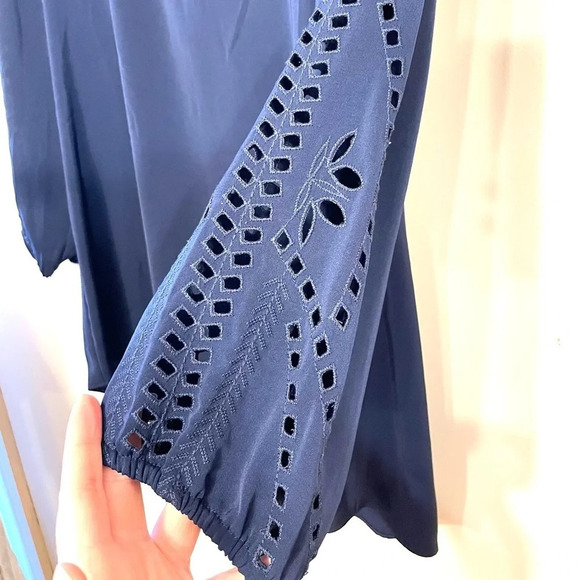 41 Hawthorn | Women's Blue Cutout Balloon Sleeve Keyhole 3/4 Sleeve Blouse Small - Picture 3 of 5